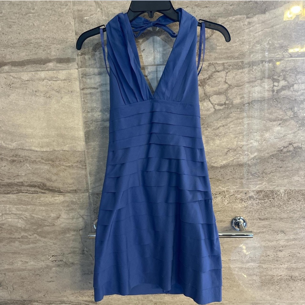 Elegant Blue Sleeveless Dress